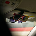 SUPORT AUTO PENTRU 2 PERECHI DE OCHELARI - imagine 4